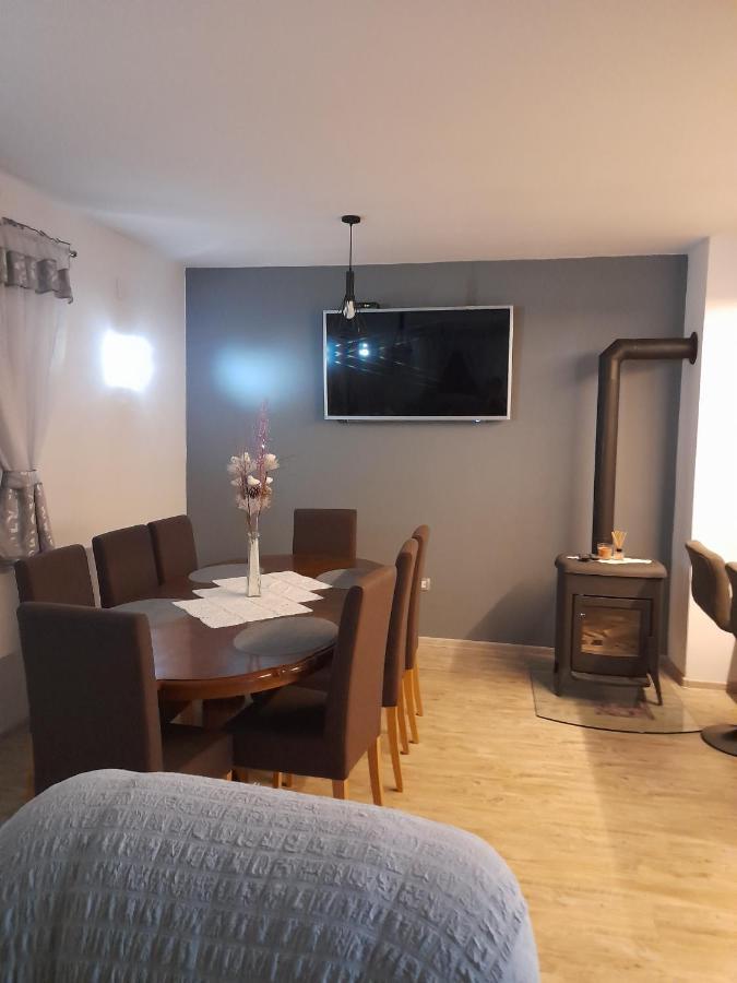 Apartman Teo &Tena Otocac Exterior photo